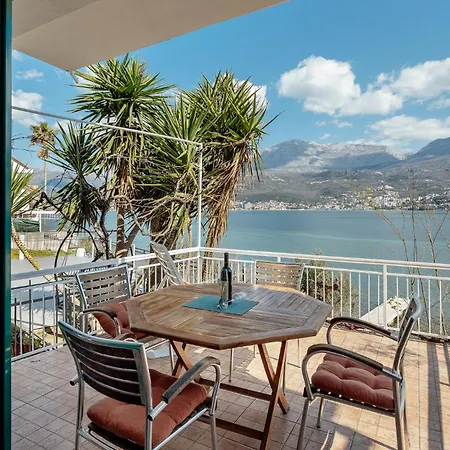 Stunning In Njivice Prázdninový dům *