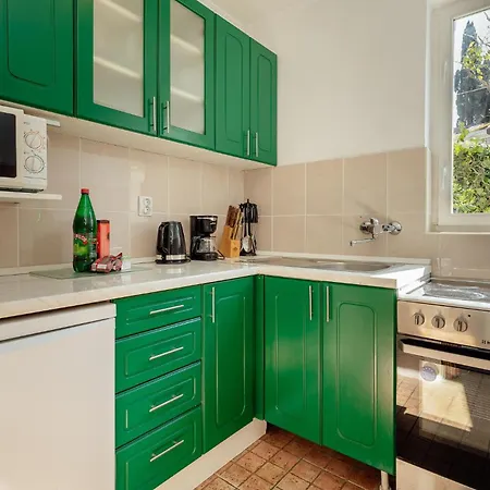 Casa de Férias Stunning In Njivice *